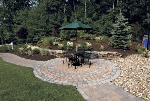 Outdoor dining rotunda